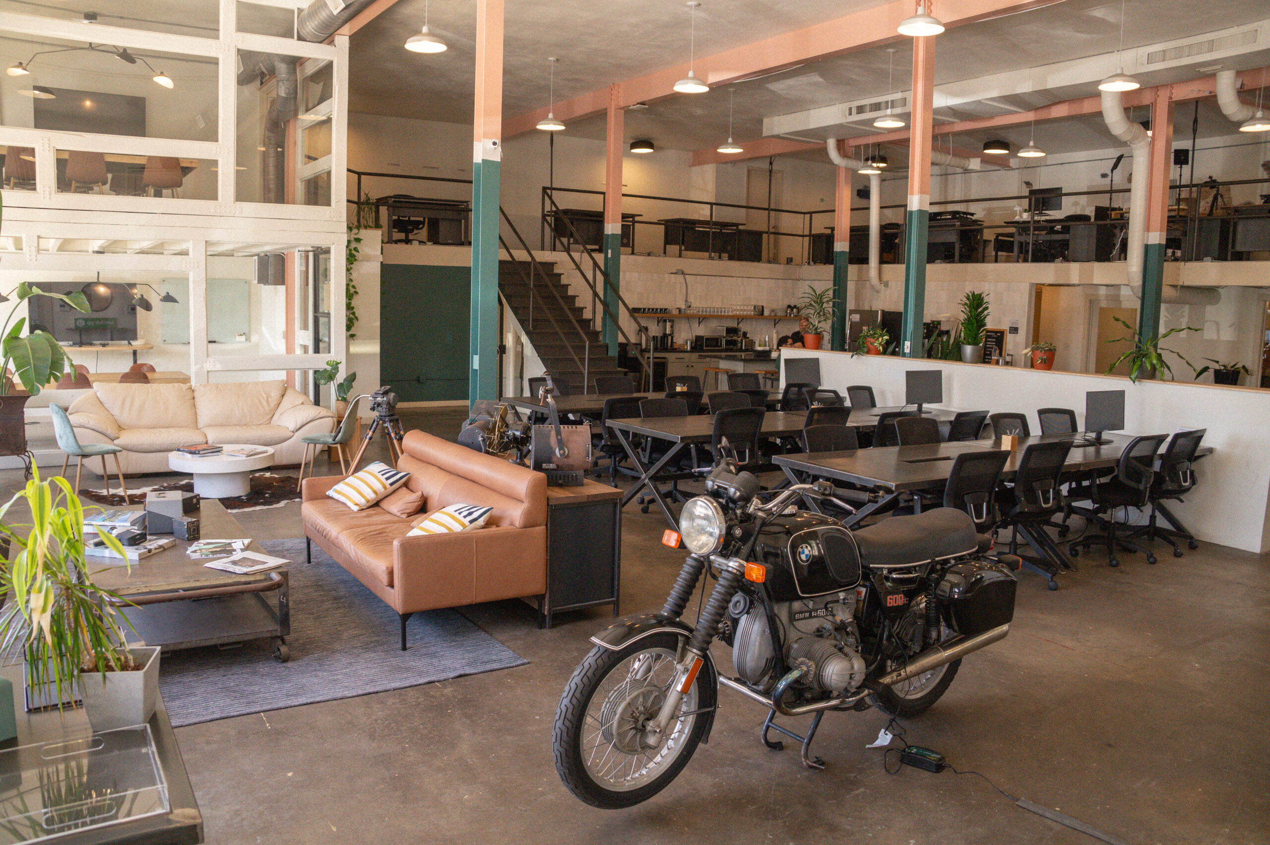 e-Creative Space